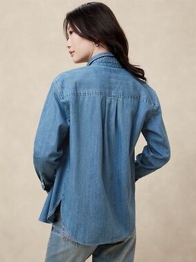 Banana Republic Parker Denim Shirt in Faded Blue